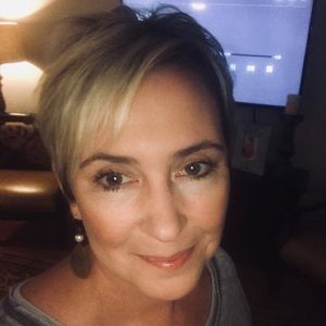 Meet your Posher, Kristin